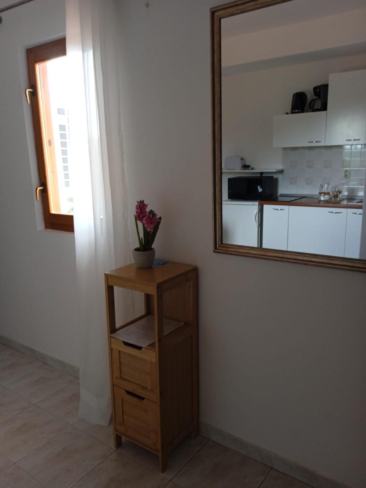 Apartmani Nila Света Неделя Екстериор снимка